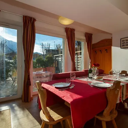 La Grande Savoyarde Apartment *
